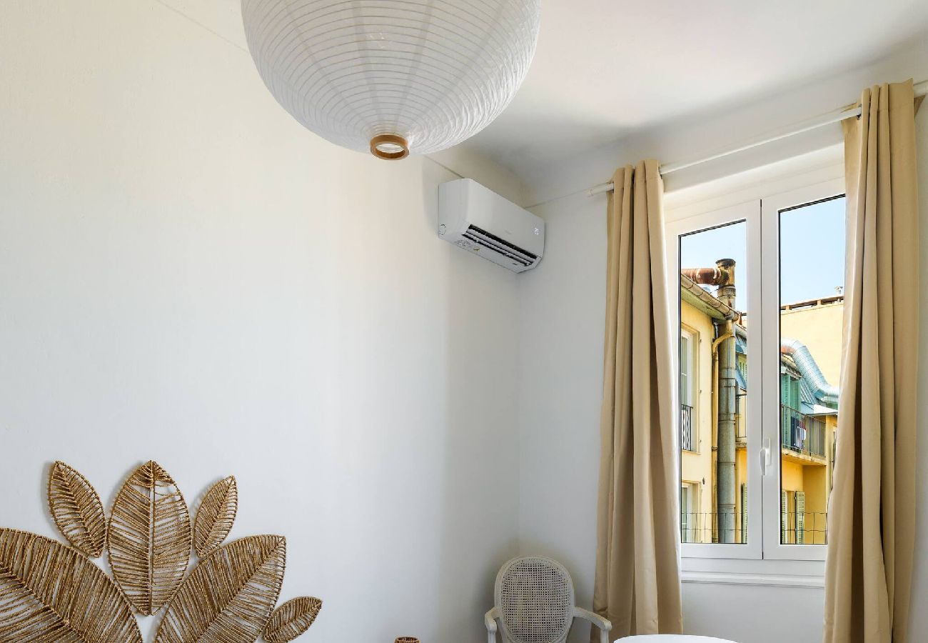 Apartment in Nice - Élégant et lumineux 3 pièces avenue Jean Médecin 