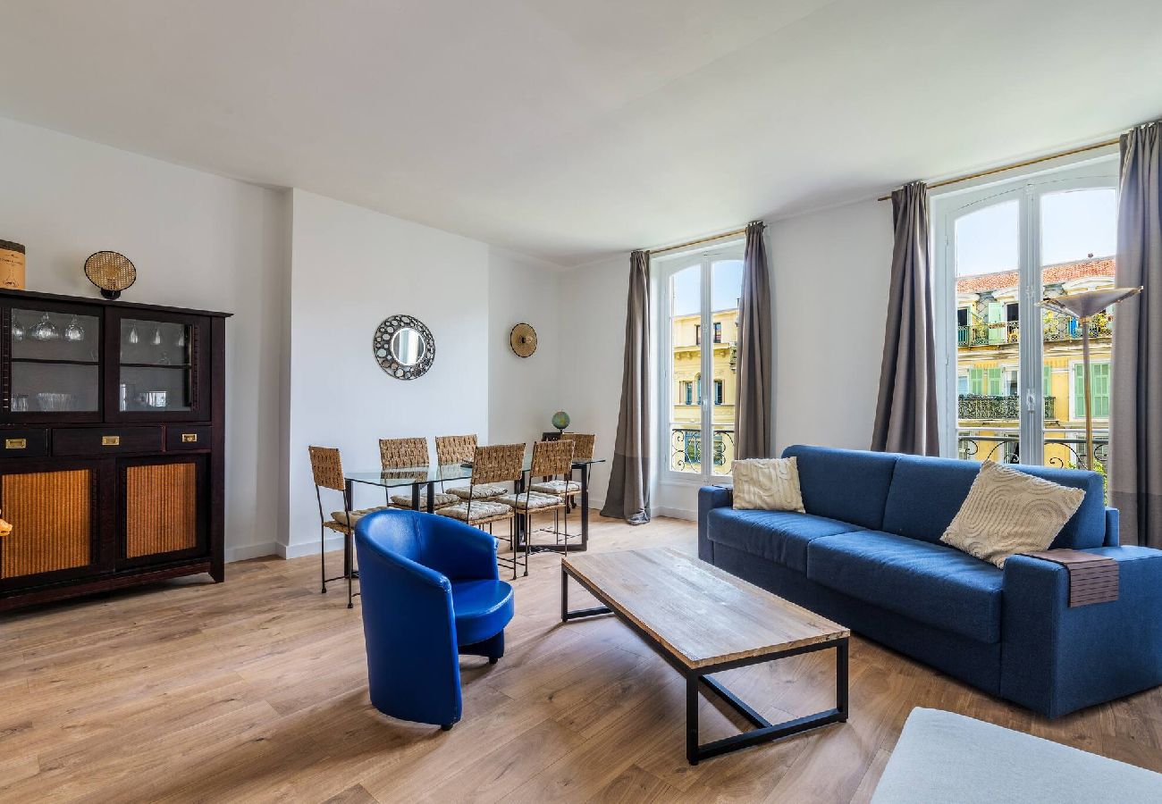 Apartment in Nice - Élégant et lumineux 3 pièces avenue Jean Médecin 