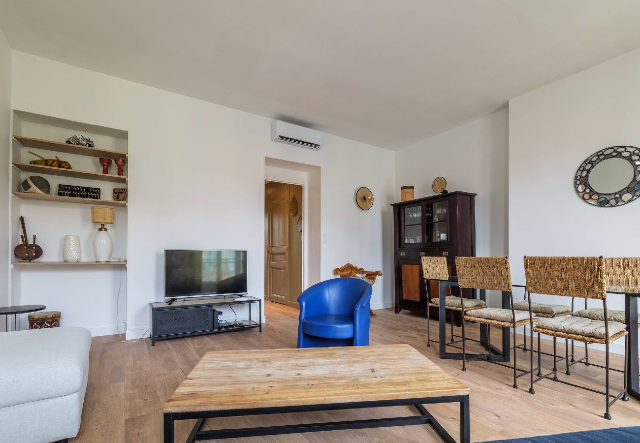 Apartment in Nice - Élégant et lumineux 3 pièces avenue Jean Médecin 