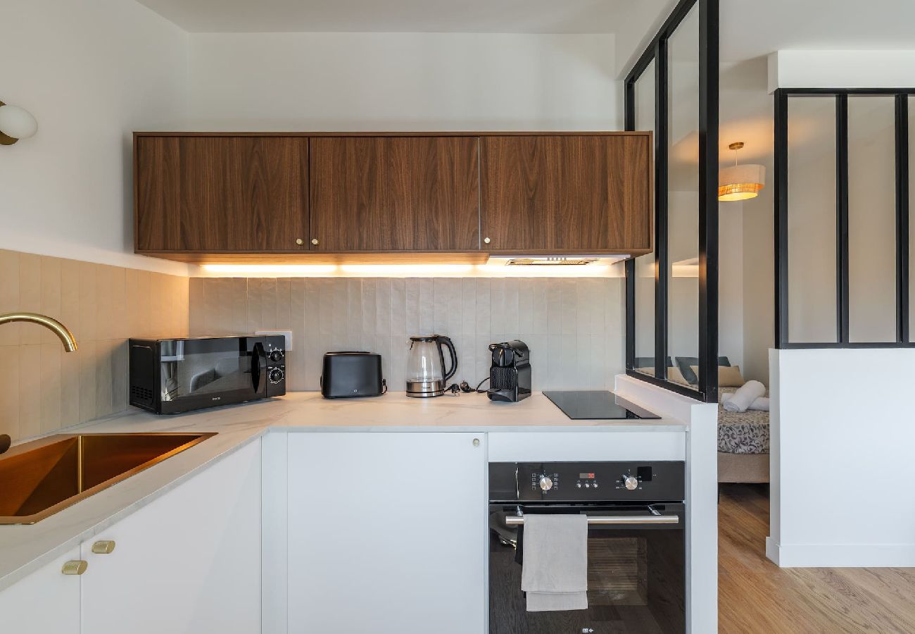 Apartment in Nice - Magnifique studio boulevard Gambetta - A 