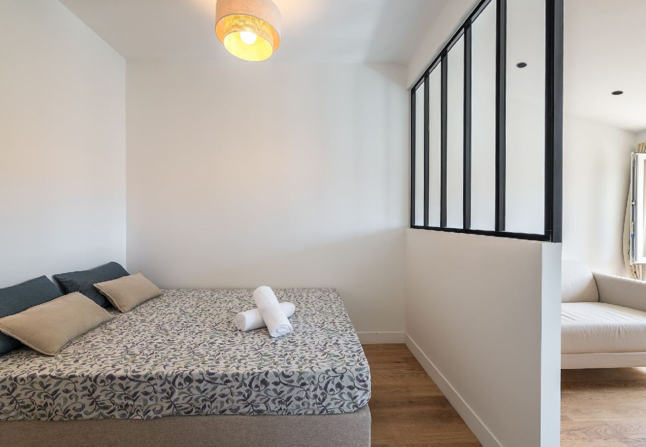Apartment in Nice - Magnifique studio boulevard Gambetta - A 