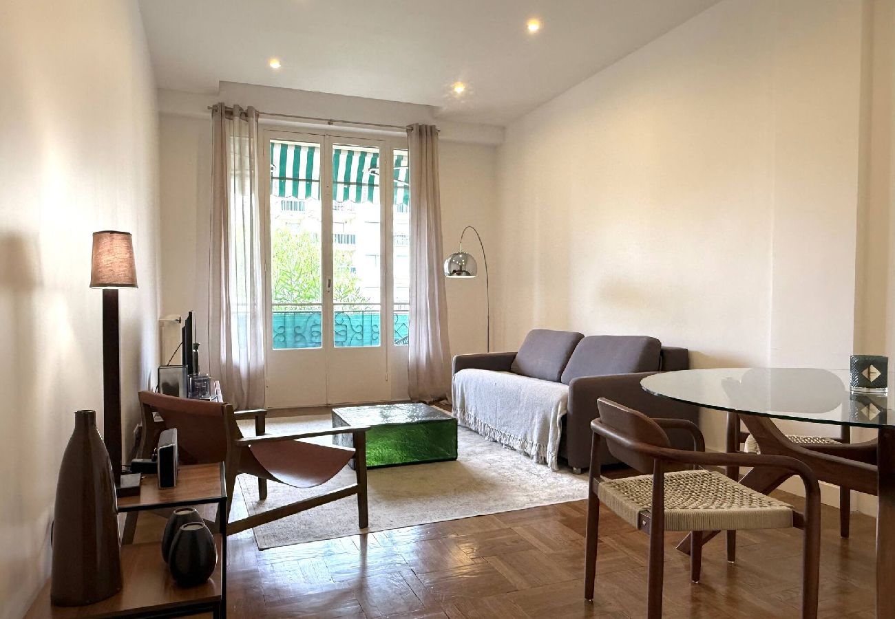 Apartment in Nice - Havre de paix avec terrasse ensoleillée à Nice 