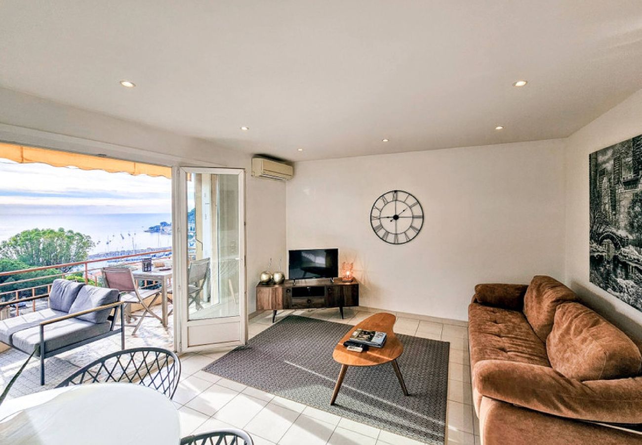 Apartment in Villefranche-sur-Mer - Beau 2 pièces avec vue imprenable sur la rade 
