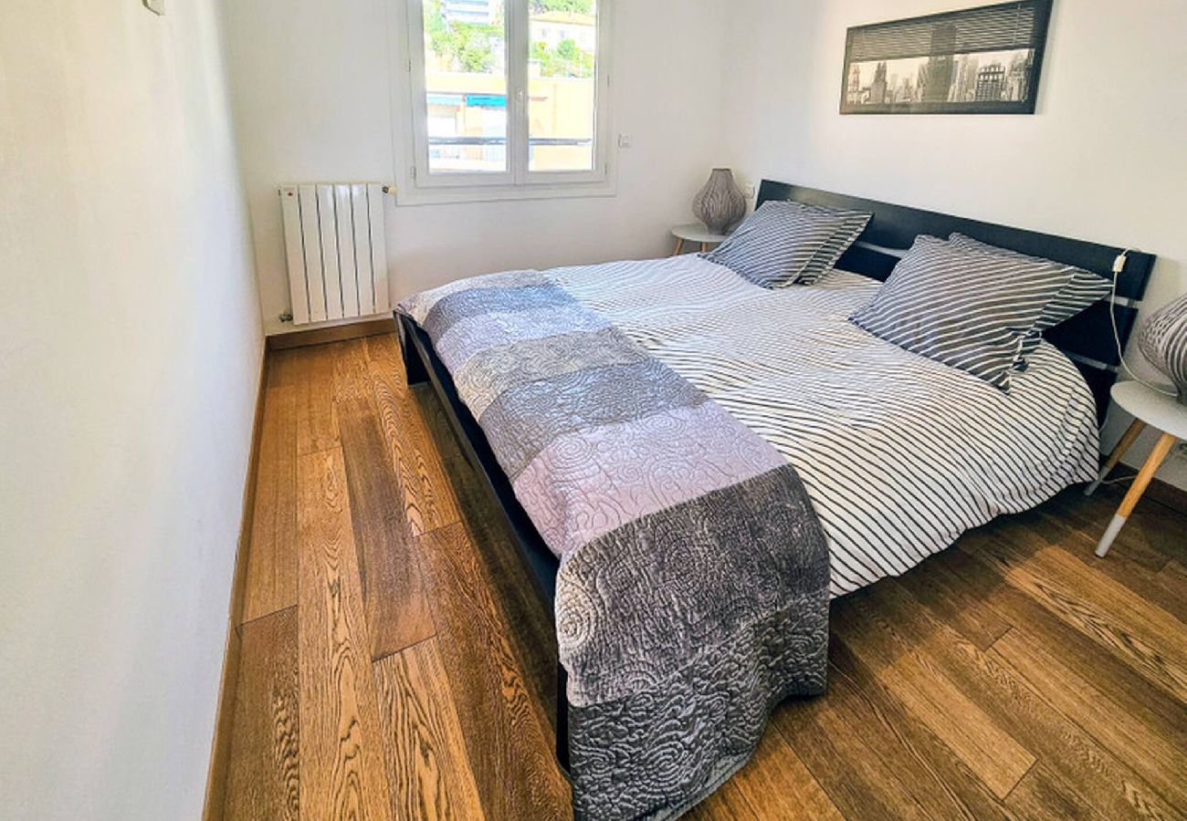 Apartment in Villefranche-sur-Mer - Beau 2 pièces avec vue imprenable sur la rade 