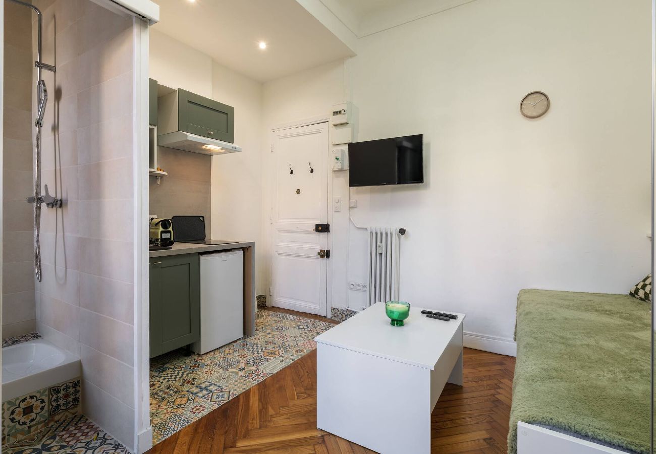 Studio in Nice - Studio Cosy dans une belle copropriété classée 