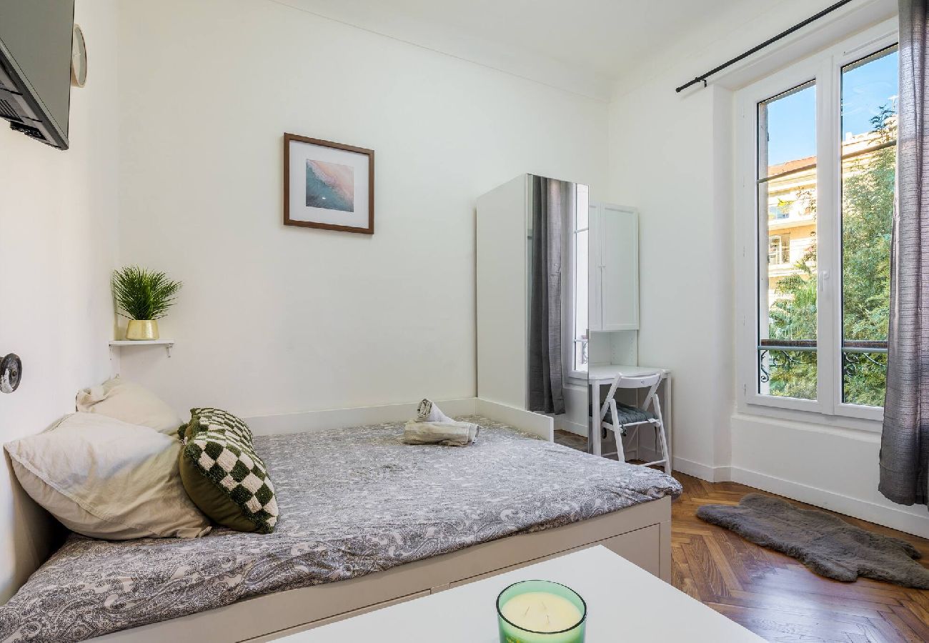 Studio in Nice - Studio Cosy dans une belle copropriété classée 