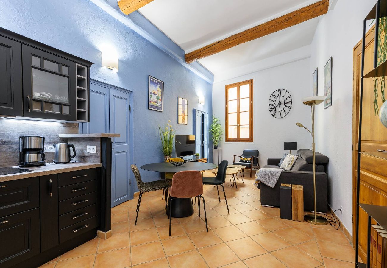 Apartment in Nice - Charmant 3 pièces place Rossetti 