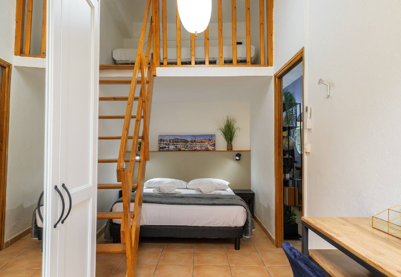 Apartment in Nice - Charmant 3 pièces place Rossetti 
