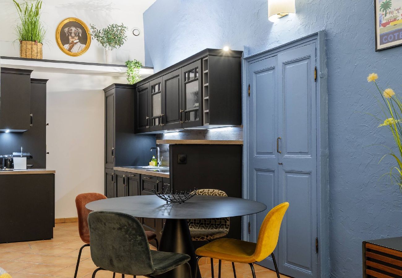 Apartment in Nice - Charmant 3 pièces place Rossetti 