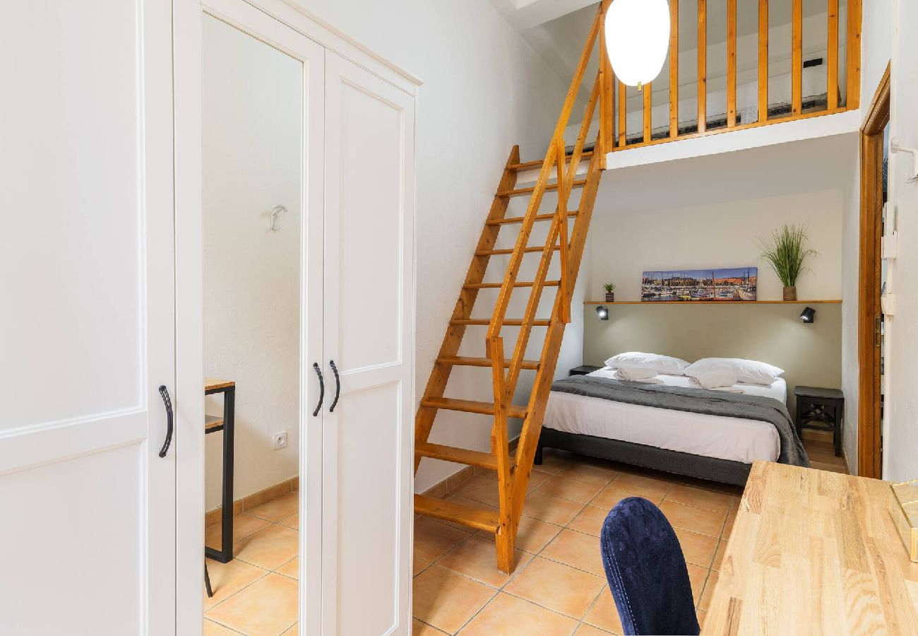 Apartment in Nice - Charmant 3 pièces place Rossetti 