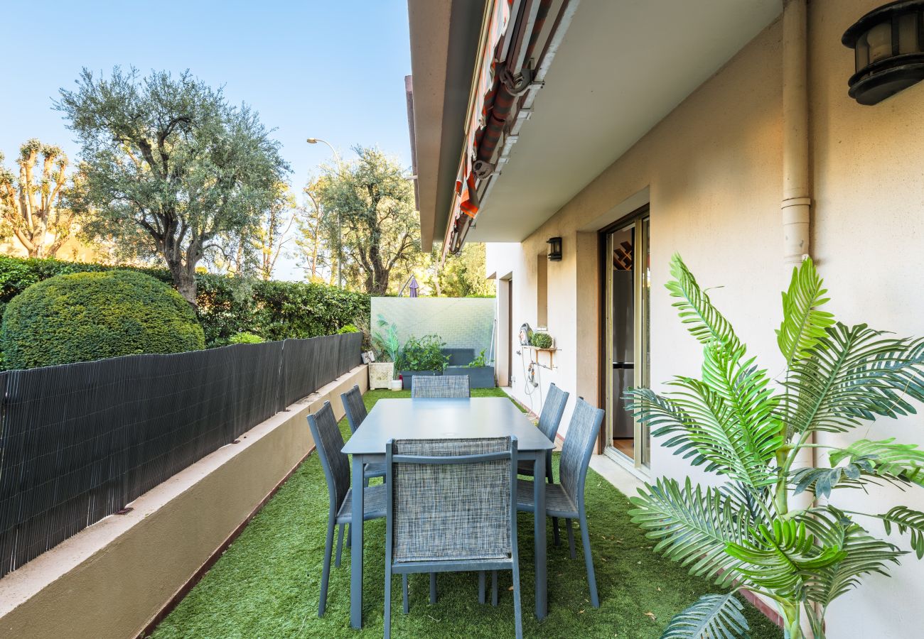 Appartement à Nice - Grand 2 pièces et belle terrasse ensoleillée 
