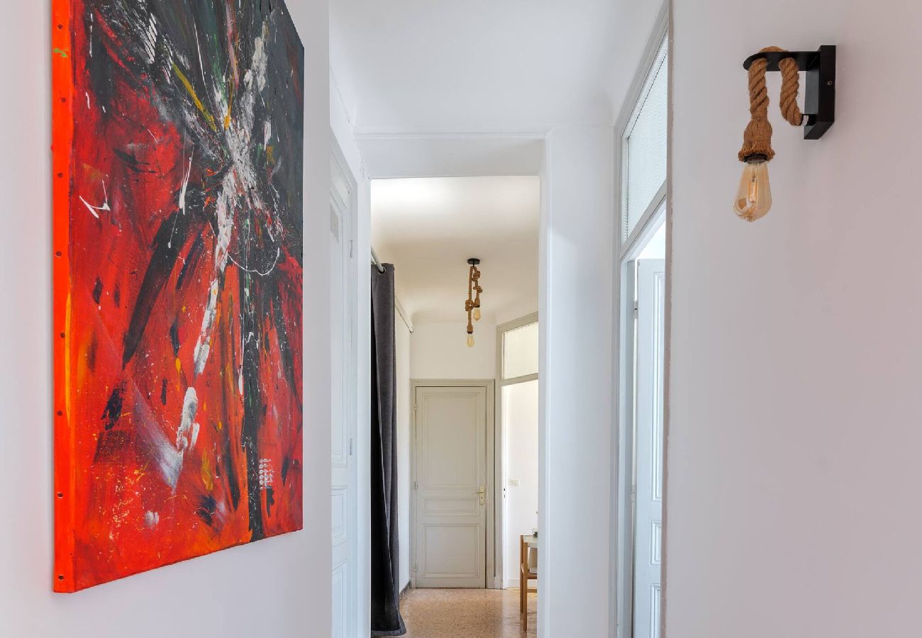 Appartement à Nice - 3 pièces lumineux avec balcon au cœur de la ville 