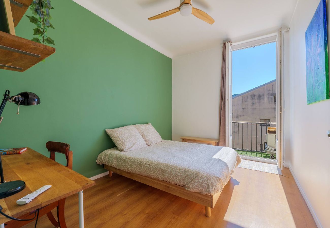 Appartement à Nice - 3 pièces lumineux avec balcon au cœur de la ville 