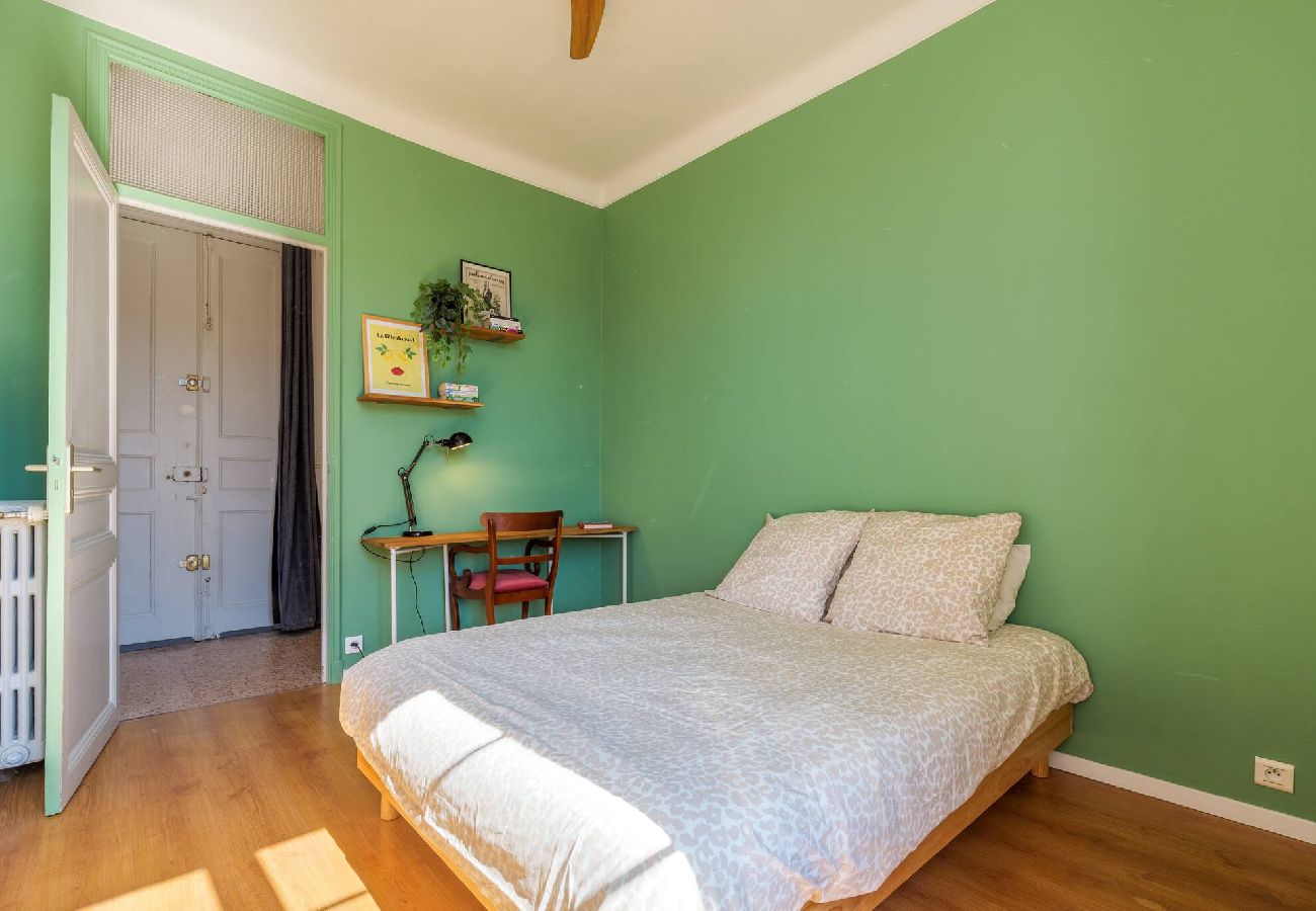Appartement à Nice - 3 pièces lumineux avec balcon au cœur de la ville 