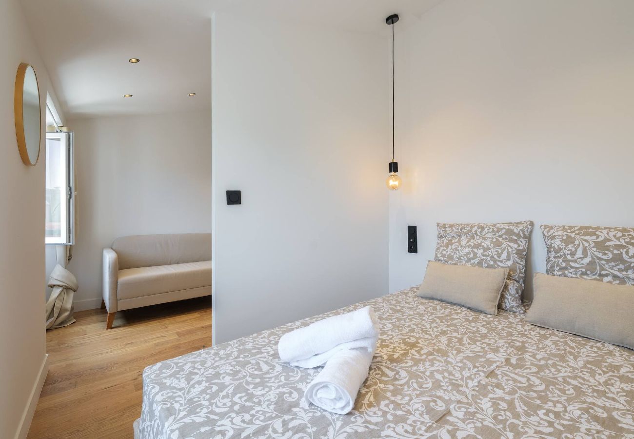Appartement à Nice - Magnifique studio boulevard Gambetta - B 