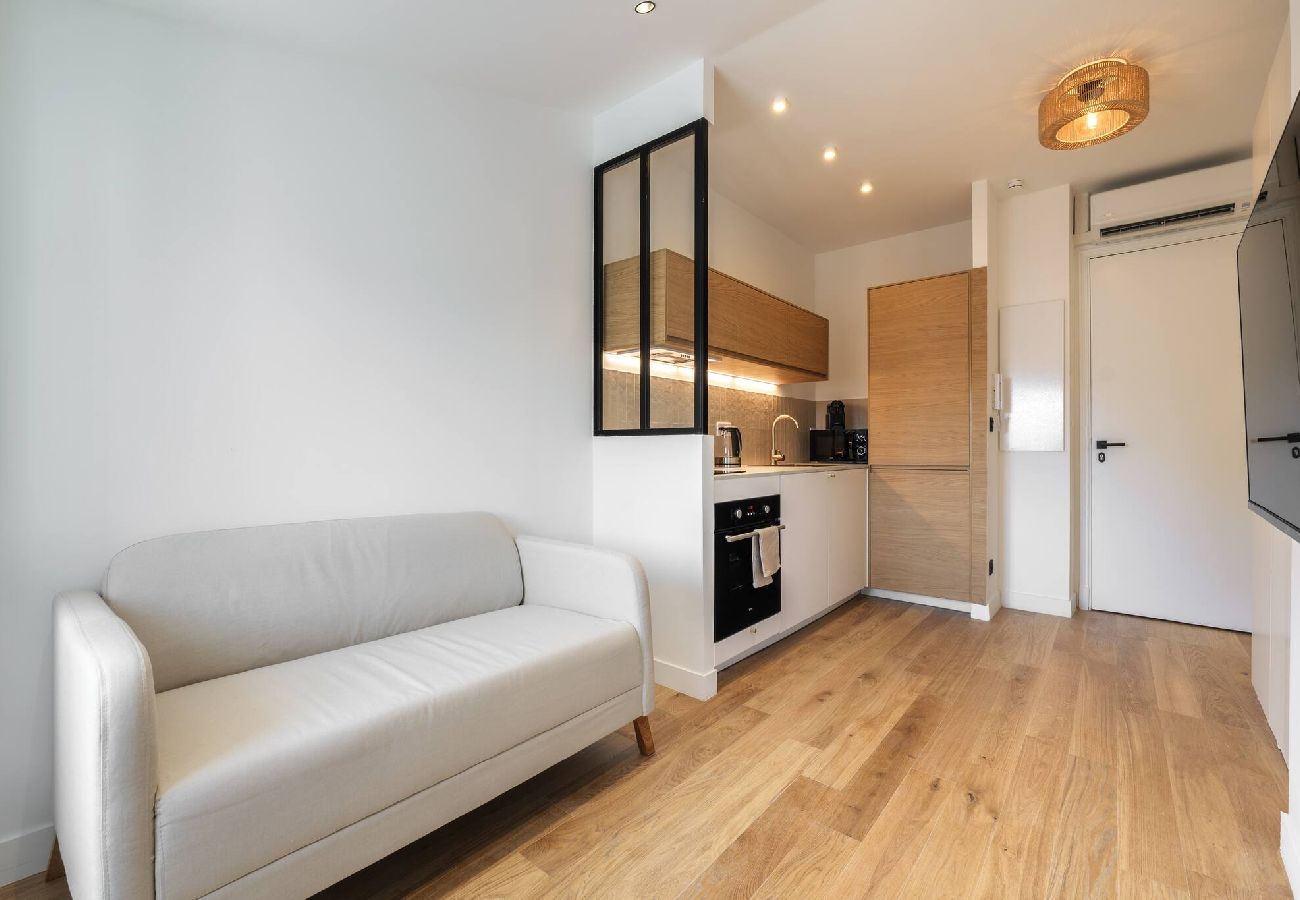 Appartement à Nice - Magnifique studio boulevard Gambetta - B 