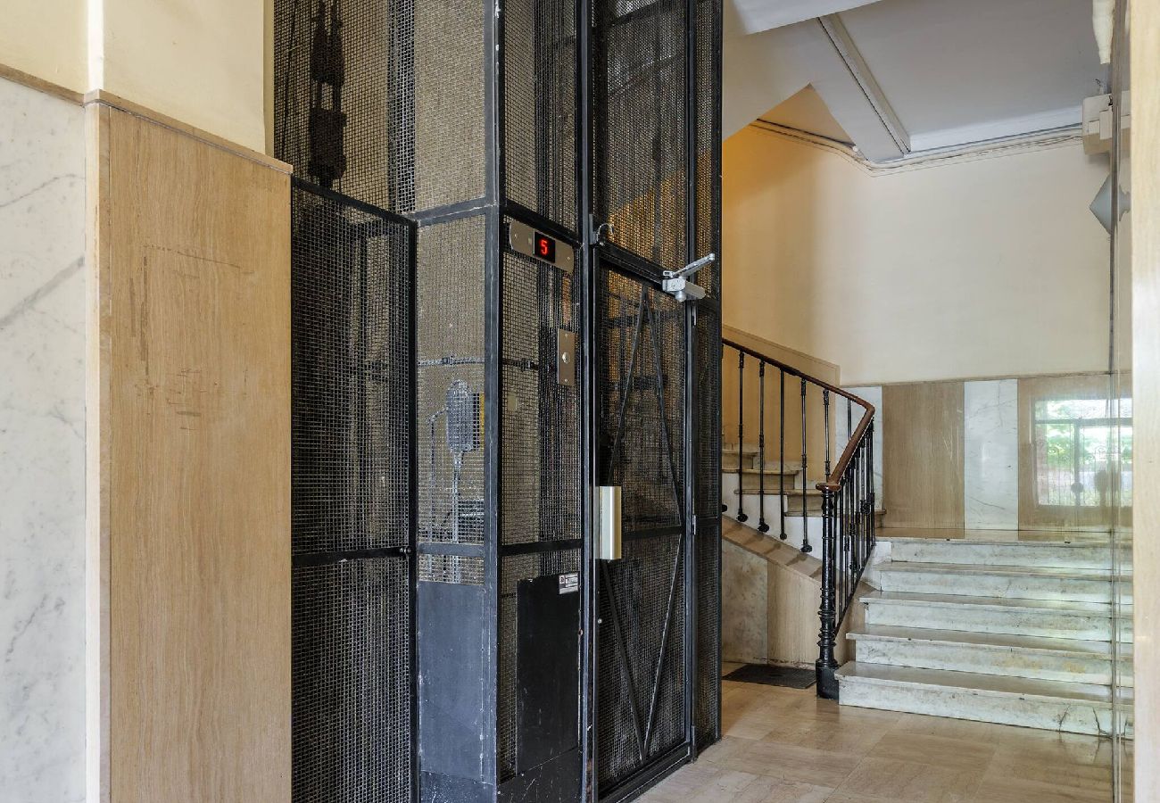 Appartement à Nice - Magnifique studio boulevard Gambetta - B 