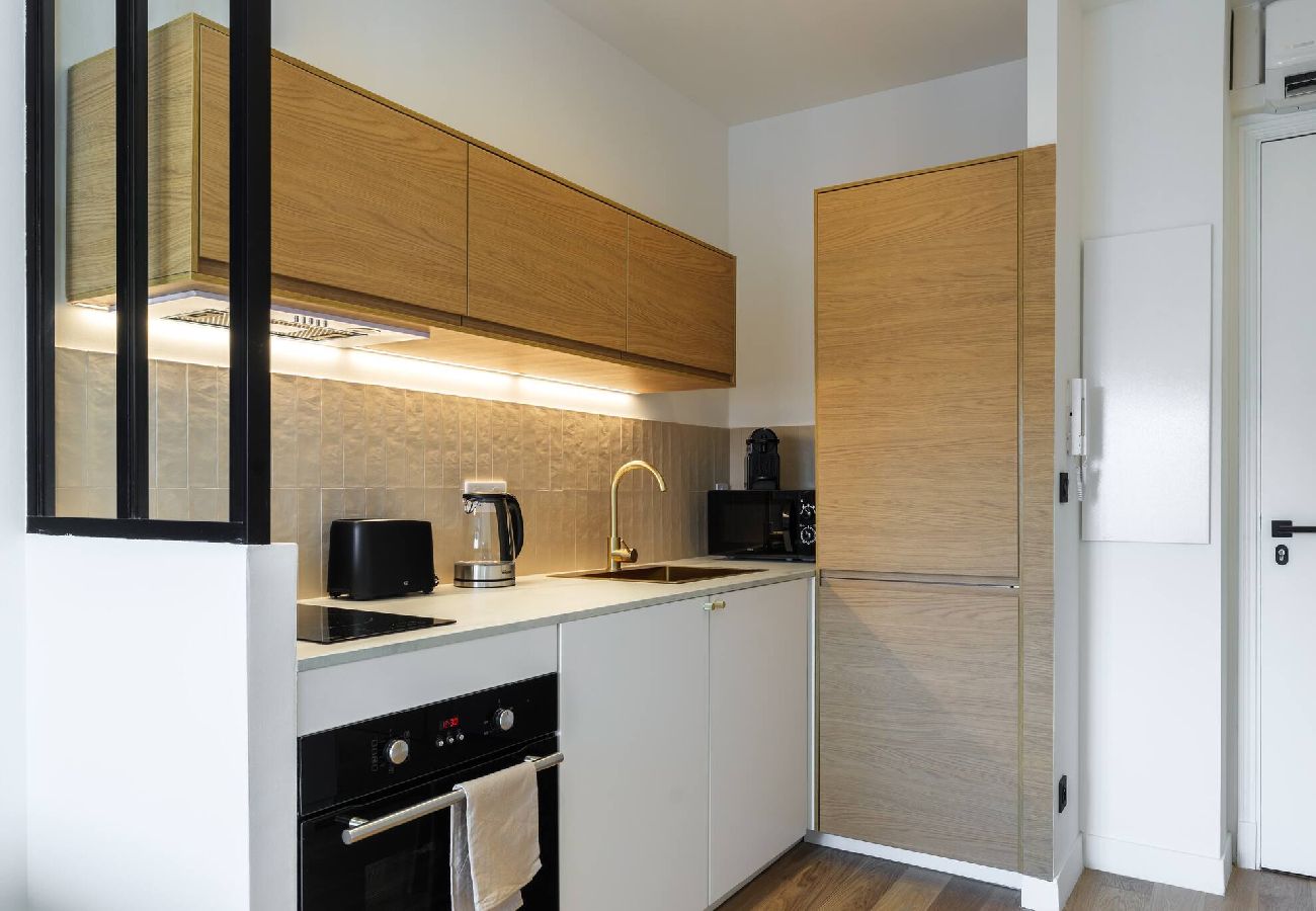 Appartement à Nice - Magnifique studio boulevard Gambetta - B 