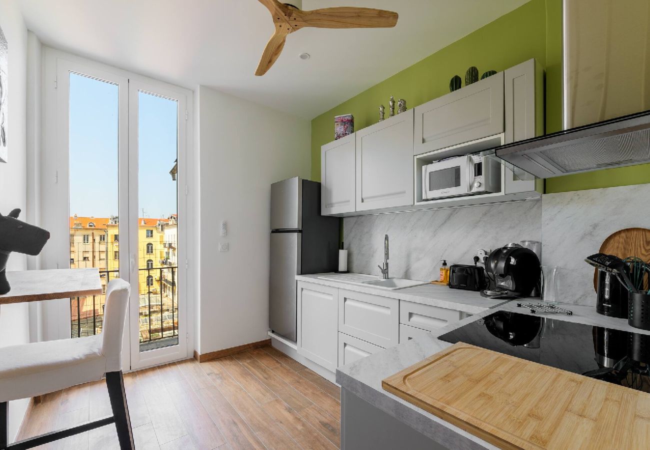 Appartement à Nice - Élégant et lumineux 3 pièces avenue Jean Médecin 