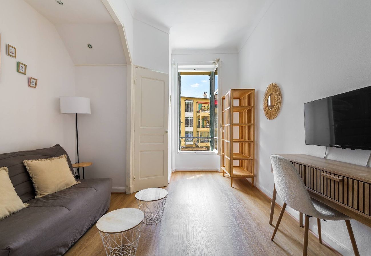 Appartement à Nice - Studio cosy dans une belle copropriété classée 