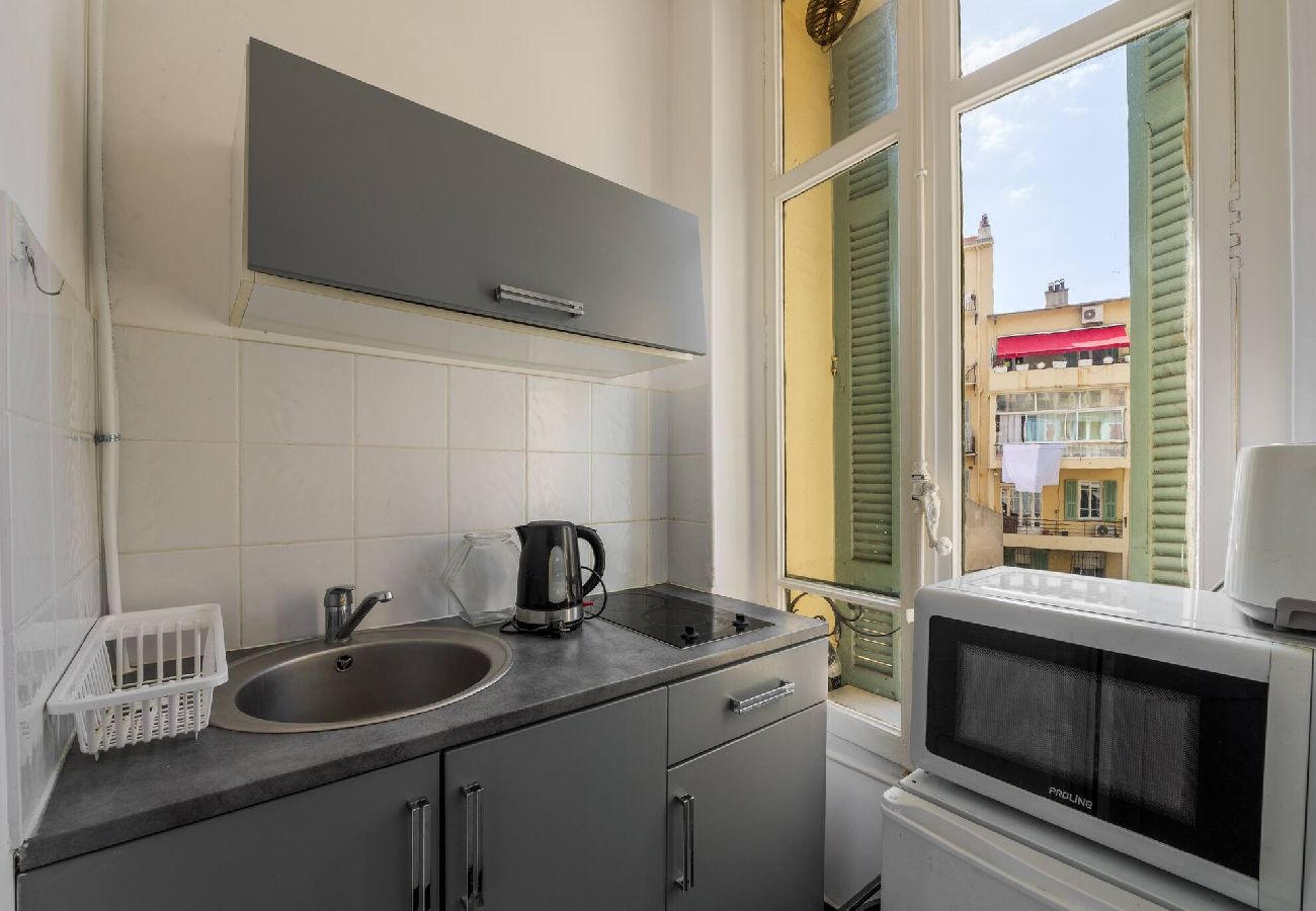 Appartement à Nice - Studio cosy dans une belle copropriété classée 