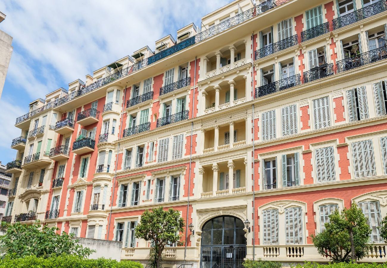 Appartement à Nice - Studio cosy dans une belle copropriété classée 