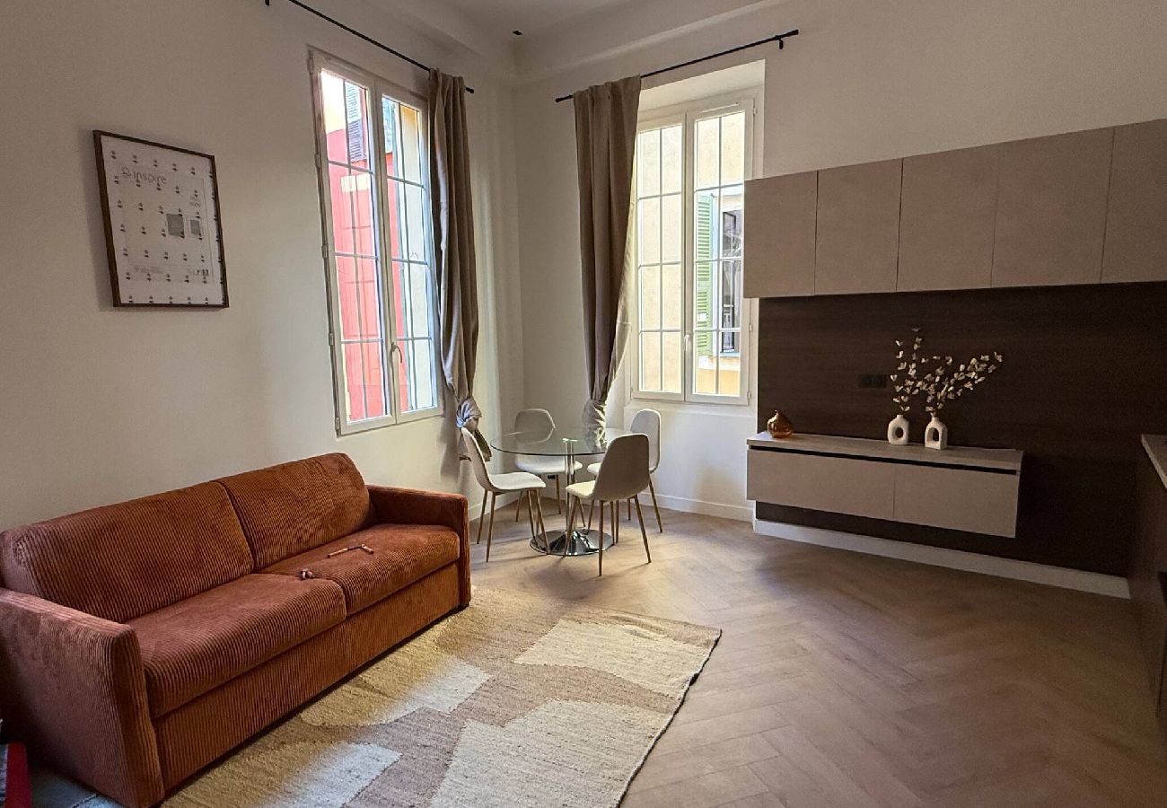 Appartement à Nice - Charme et modernité au coeur du Vieux Nice 
