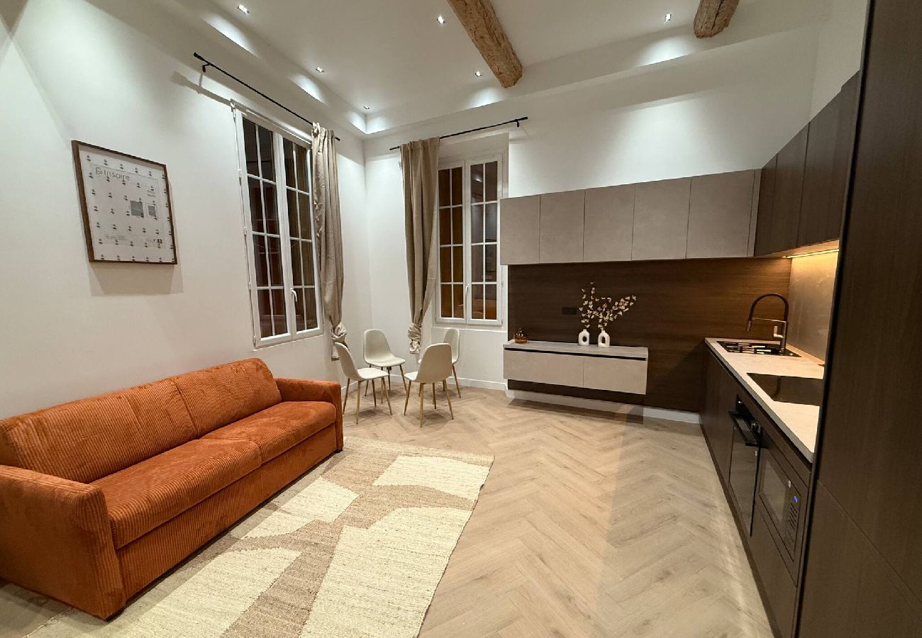 Appartement à Nice - Charme et modernité au coeur du Vieux Nice 