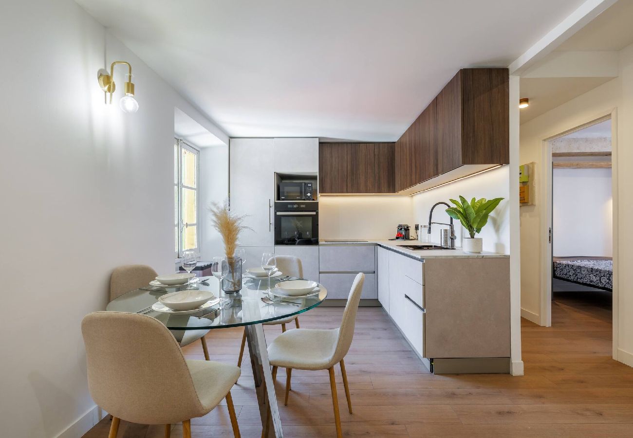 Appartement à Nice - Magnifique et lumineux 3 pièces dans le carré d'or 