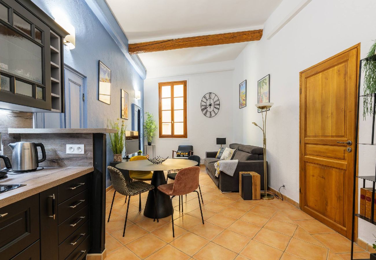 Appartement à Nice - Charmant 3 pièces place Rossetti 