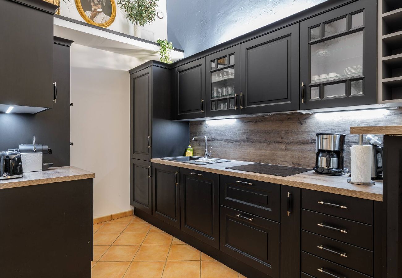 Appartement à Nice - Charmant 3 pièces place Rossetti 