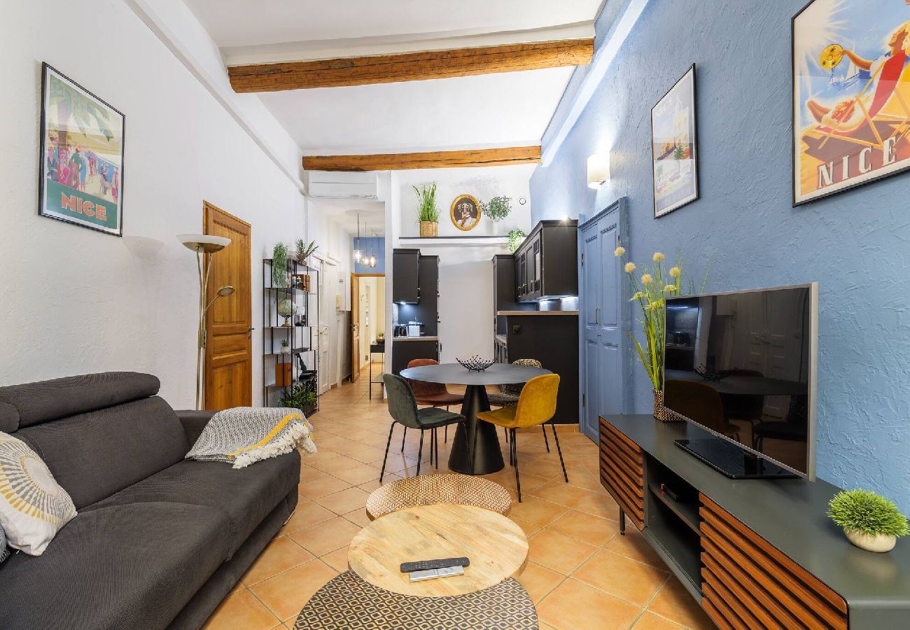 Appartement à Nice - Charmant 3 pièces place Rossetti 