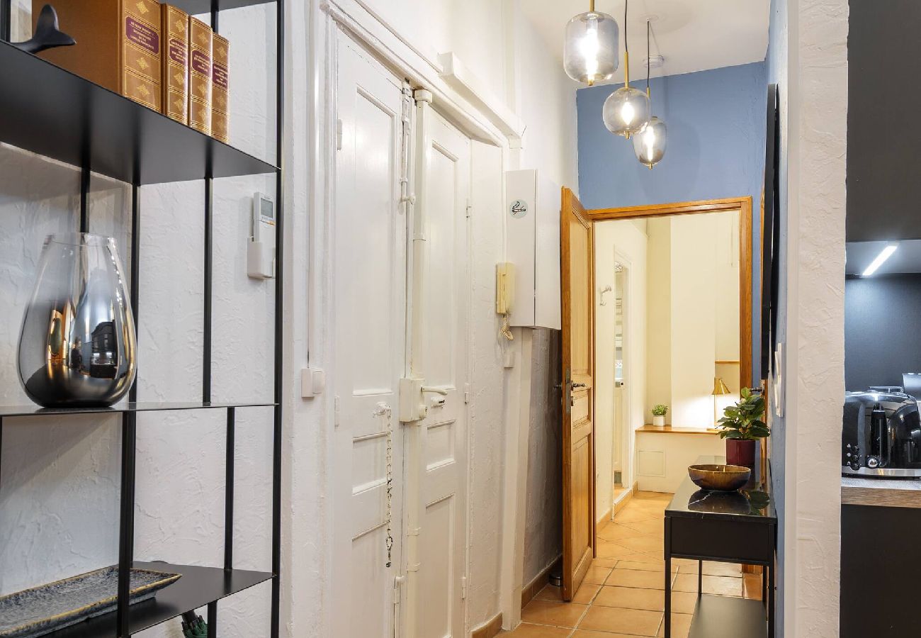 Appartement à Nice - Charmant 3 pièces place Rossetti 
