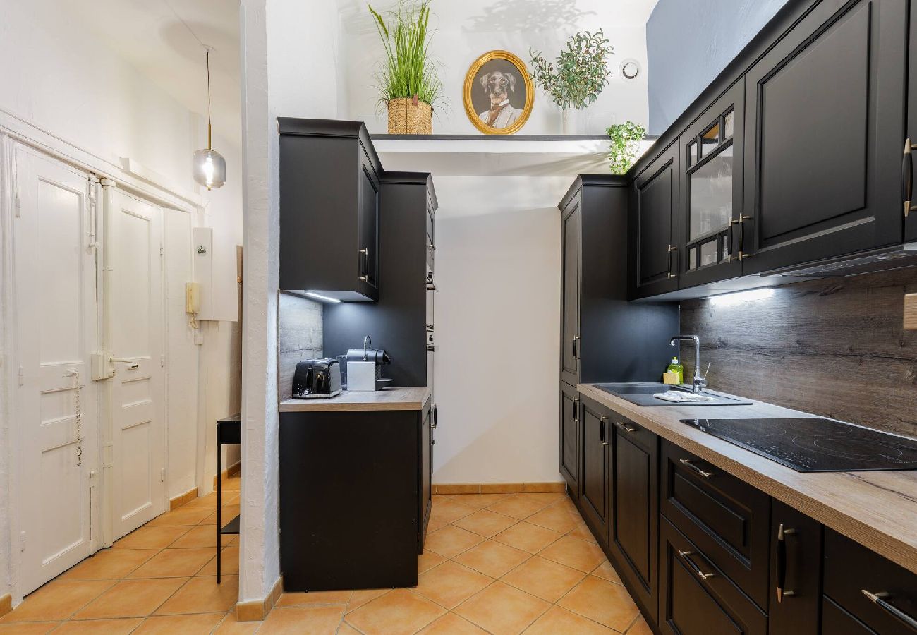 Appartement à Nice - Charmant 3 pièces place Rossetti 