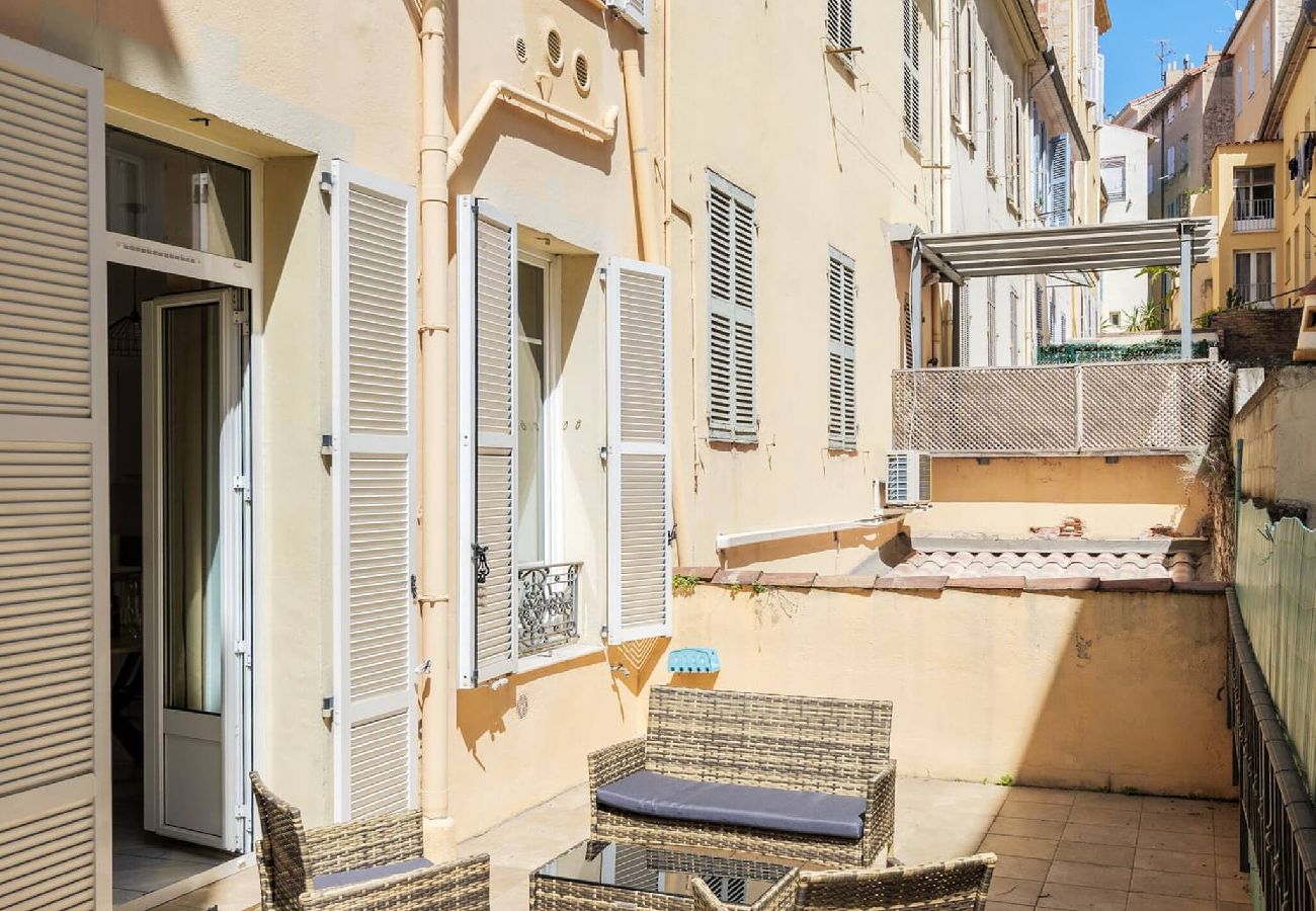 Appartement à Cannes - Beau 2 pièces au coeur du Suquet - Grande Terrasse 