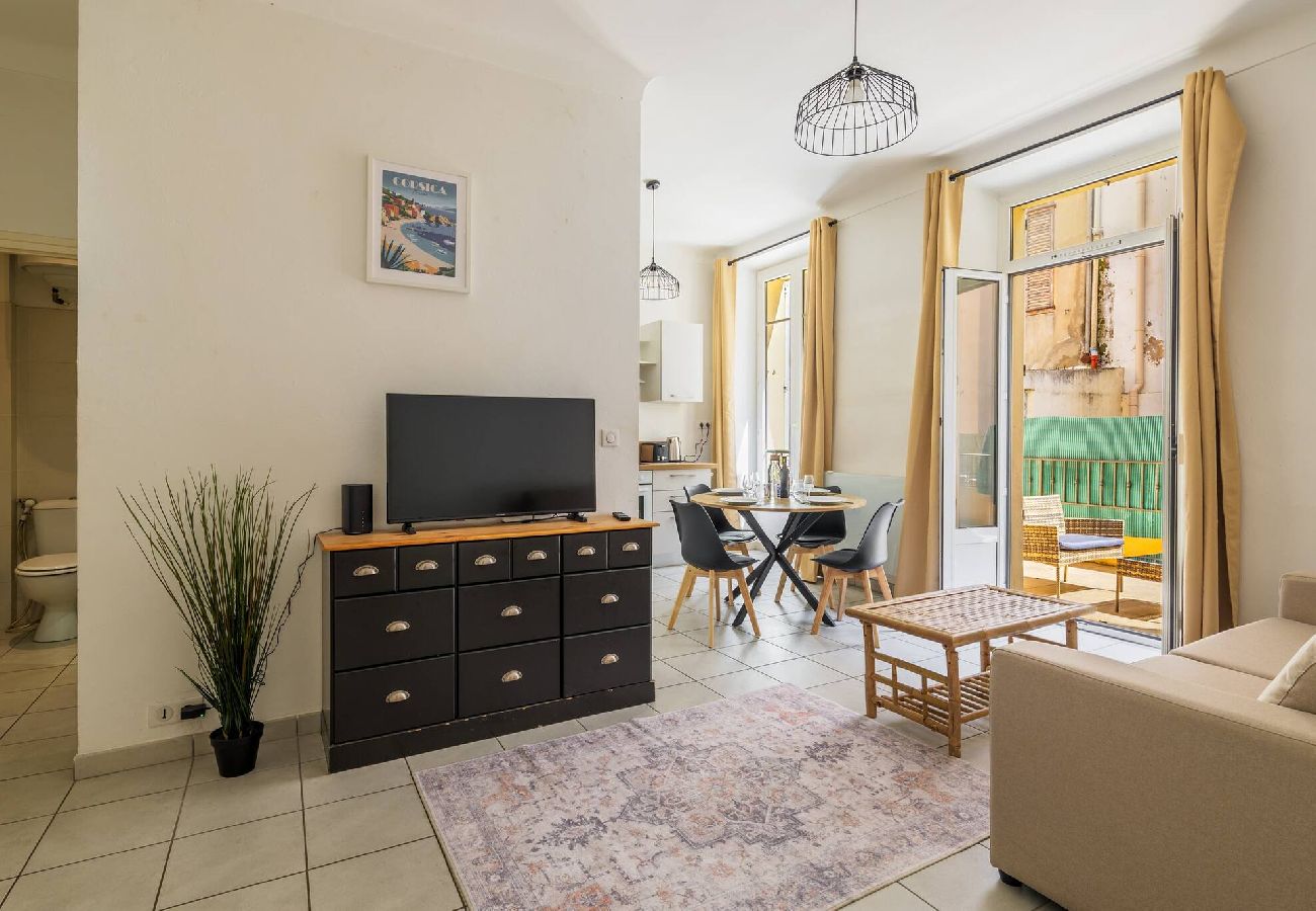 Appartement à Cannes - Beau 2 pièces au coeur du Suquet - Grande Terrasse 